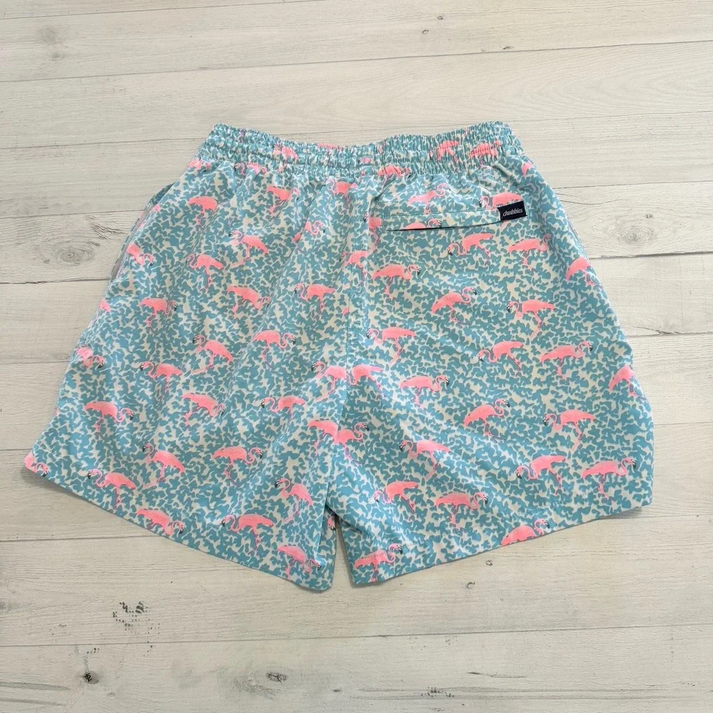 Chubbies men's blue pink flamingo swim trunks swim shorts men's  small‎